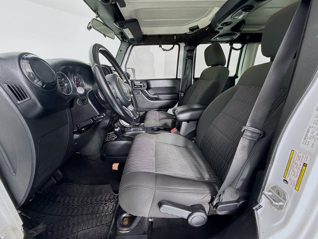 2012 Jeep Wrangler Unlimited Sahara
