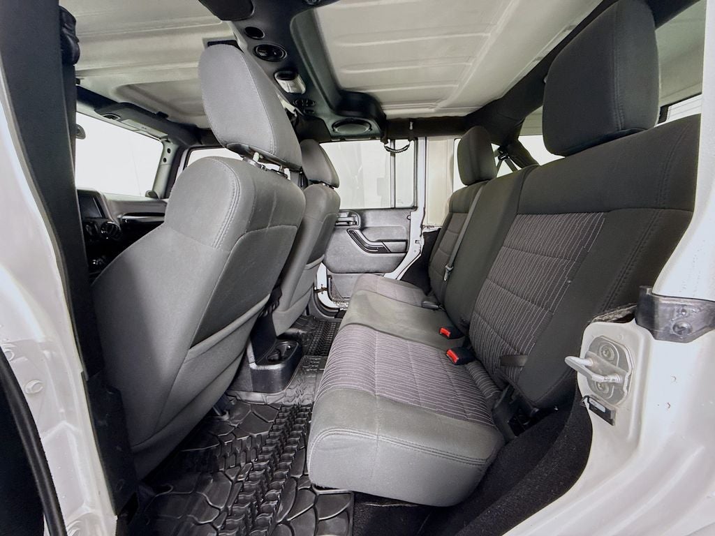 2012 Jeep Wrangler Unlimited Sahara