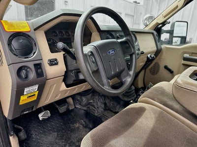 2008 Ford Super Duty F-550 DRW XL