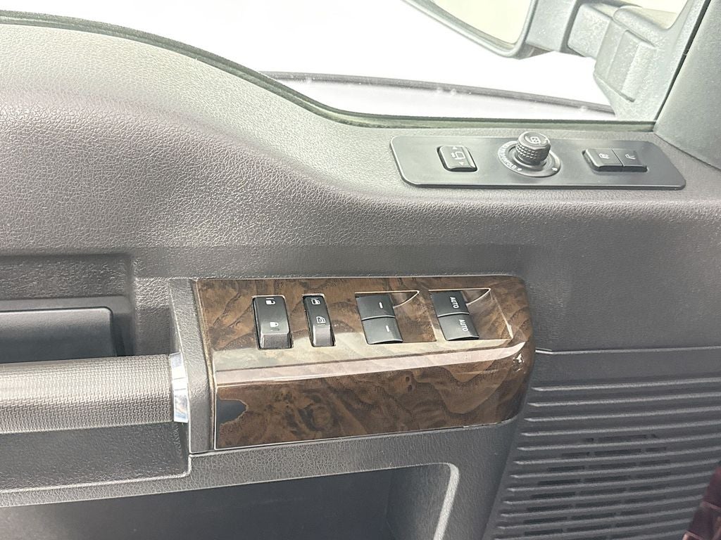 2016 Ford Super Duty F-350 SRW Platinum