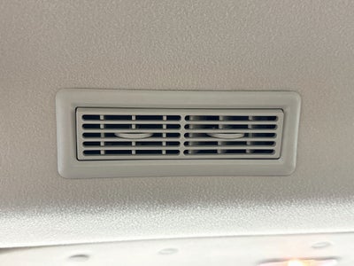 2024 Chevrolet Express Passenger 3500 1LT