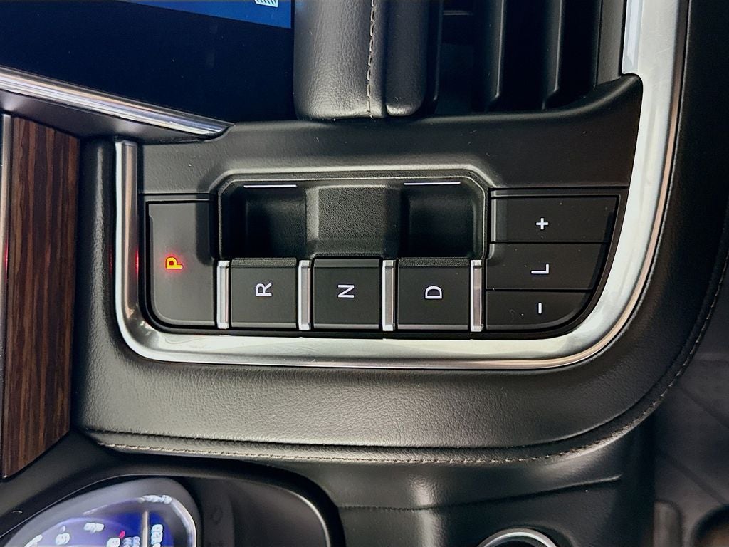 2022 Chevrolet Suburban High Country