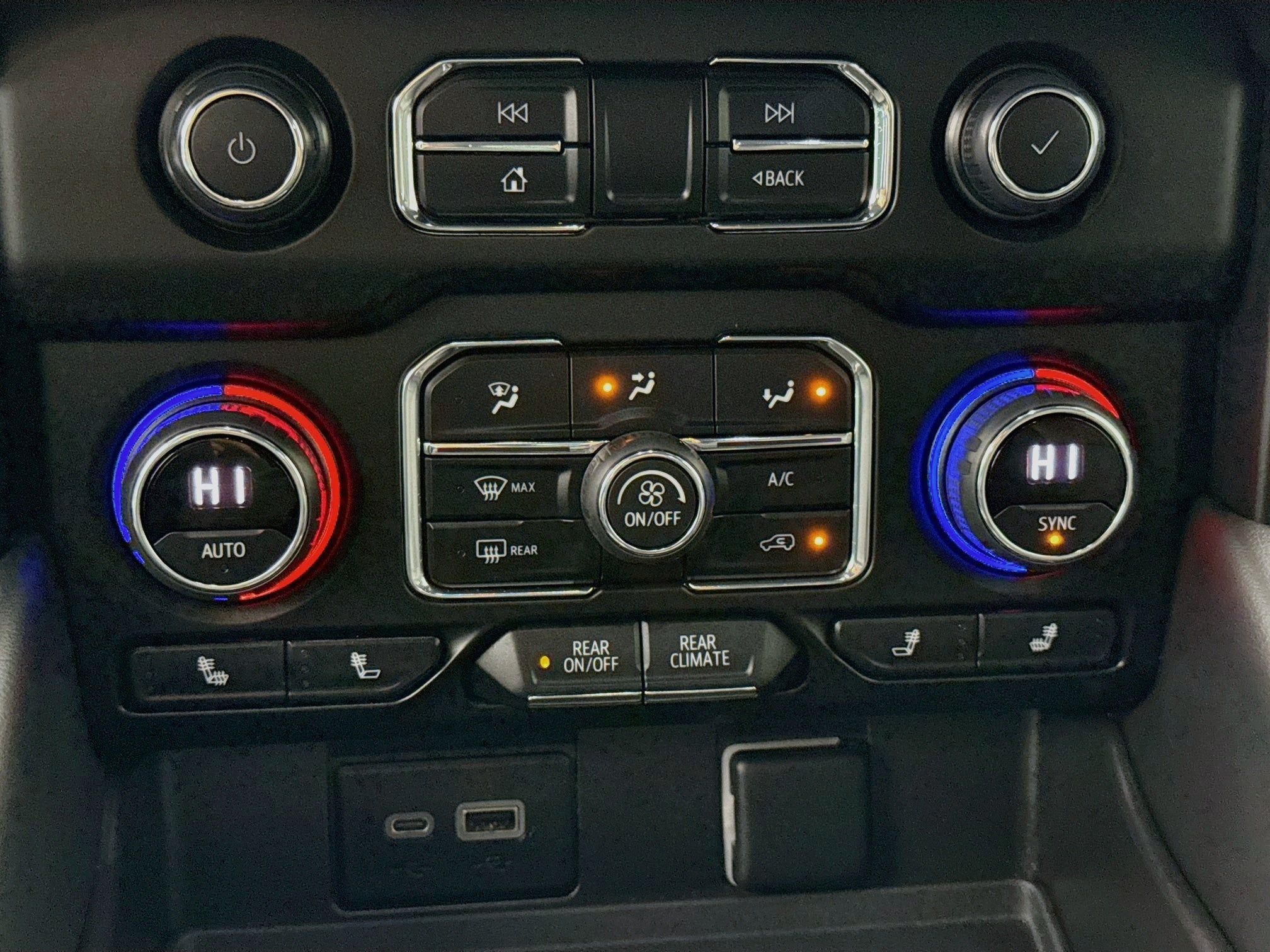 2022 Chevrolet Tahoe RST