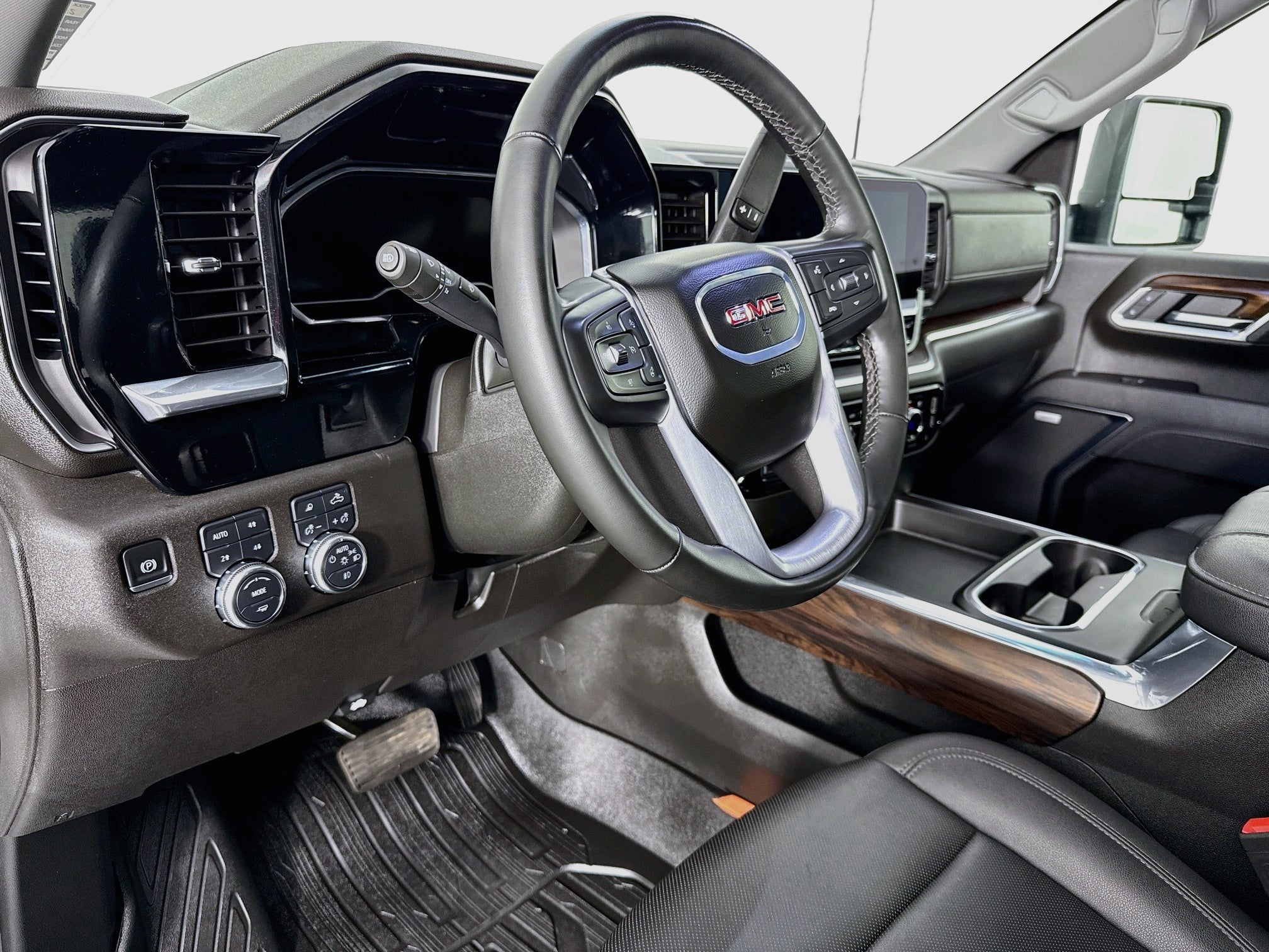 2025 GMC Sierra 3500 HD SLT