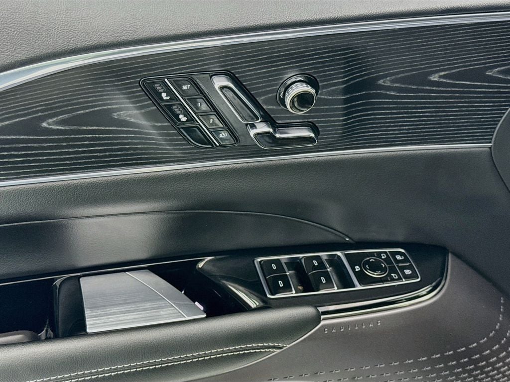 2024 Cadillac LYRIQ Sport 1