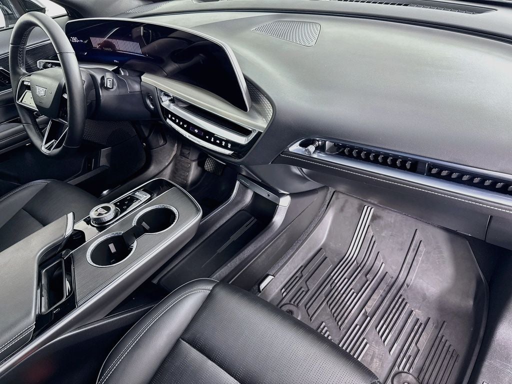 2024 Cadillac LYRIQ Sport 1