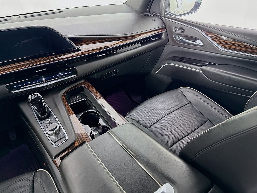 2022 Cadillac Escalade ESV Premium Luxury