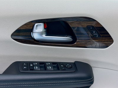 2023 Chrysler Pacifica Hybrid Limited