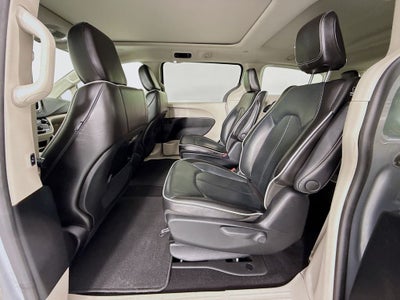 2023 Chrysler Pacifica Hybrid Limited