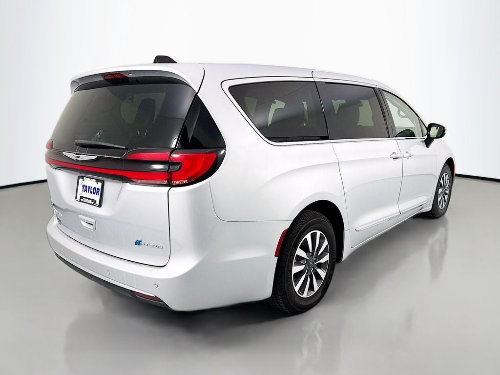 2023 Chrysler Pacifica Hybrid Limited