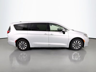 2023 Chrysler Pacifica Hybrid Limited