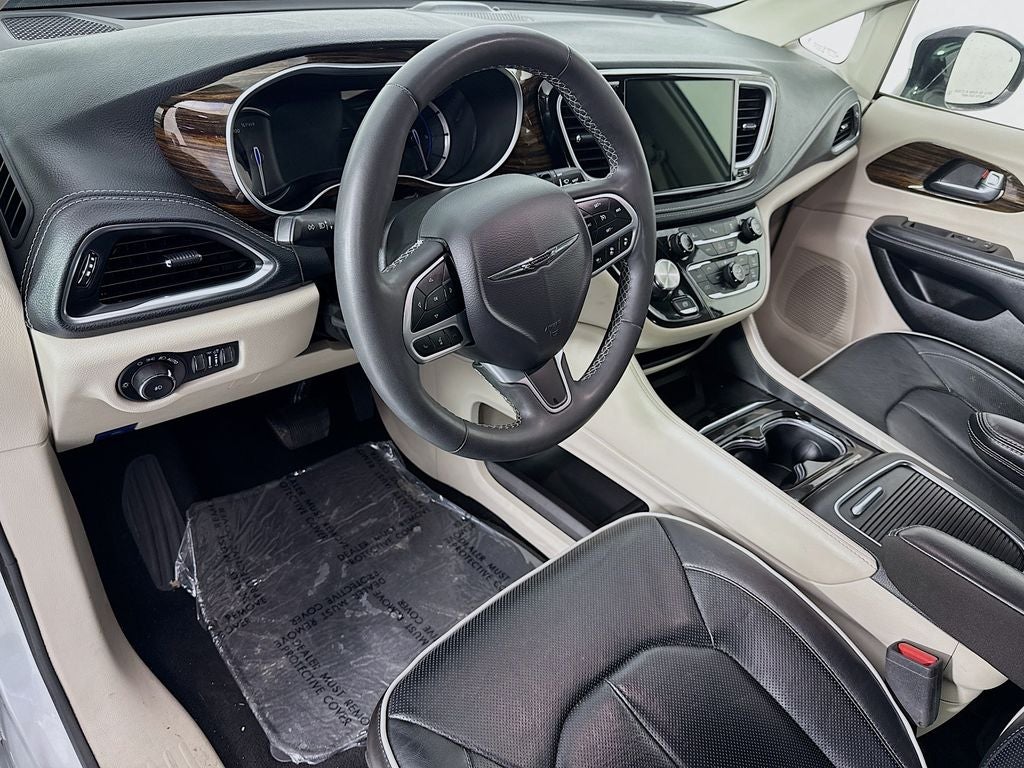 2023 Chrysler Pacifica Hybrid Limited