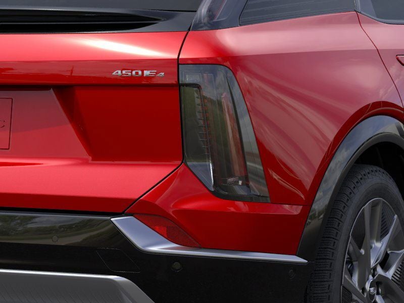 2025 Cadillac OPTIQ Luxury 2