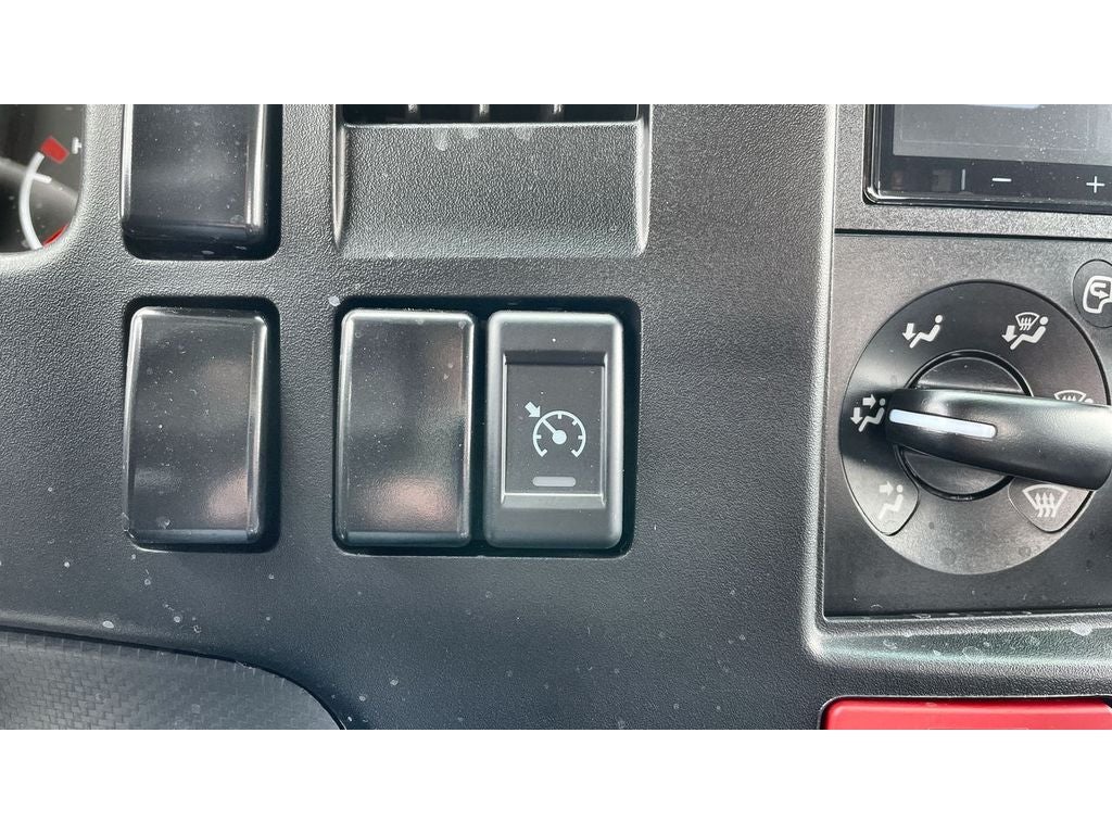 2024 Chevrolet Low Cab Forward 4500 HG MEDIUM ASH GRAY