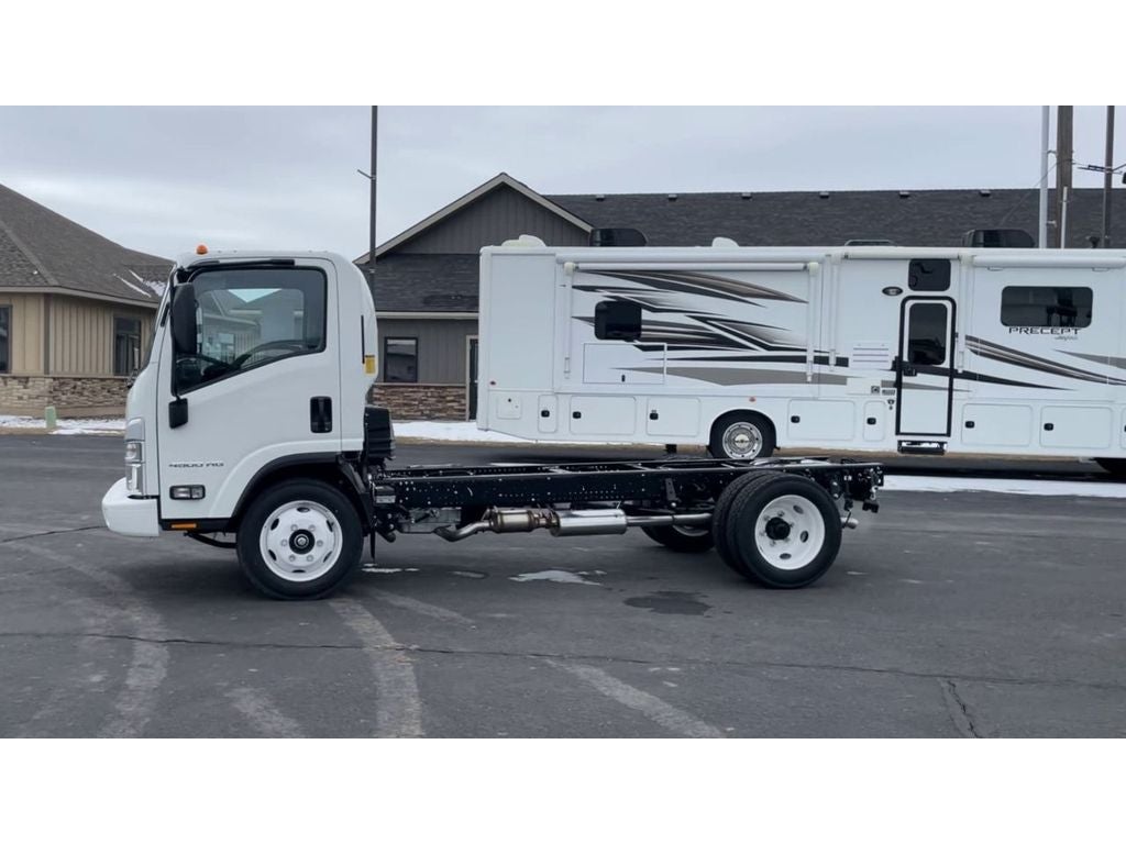 2024 Chevrolet Low Cab Forward 4500 HG MEDIUM ASH GRAY
