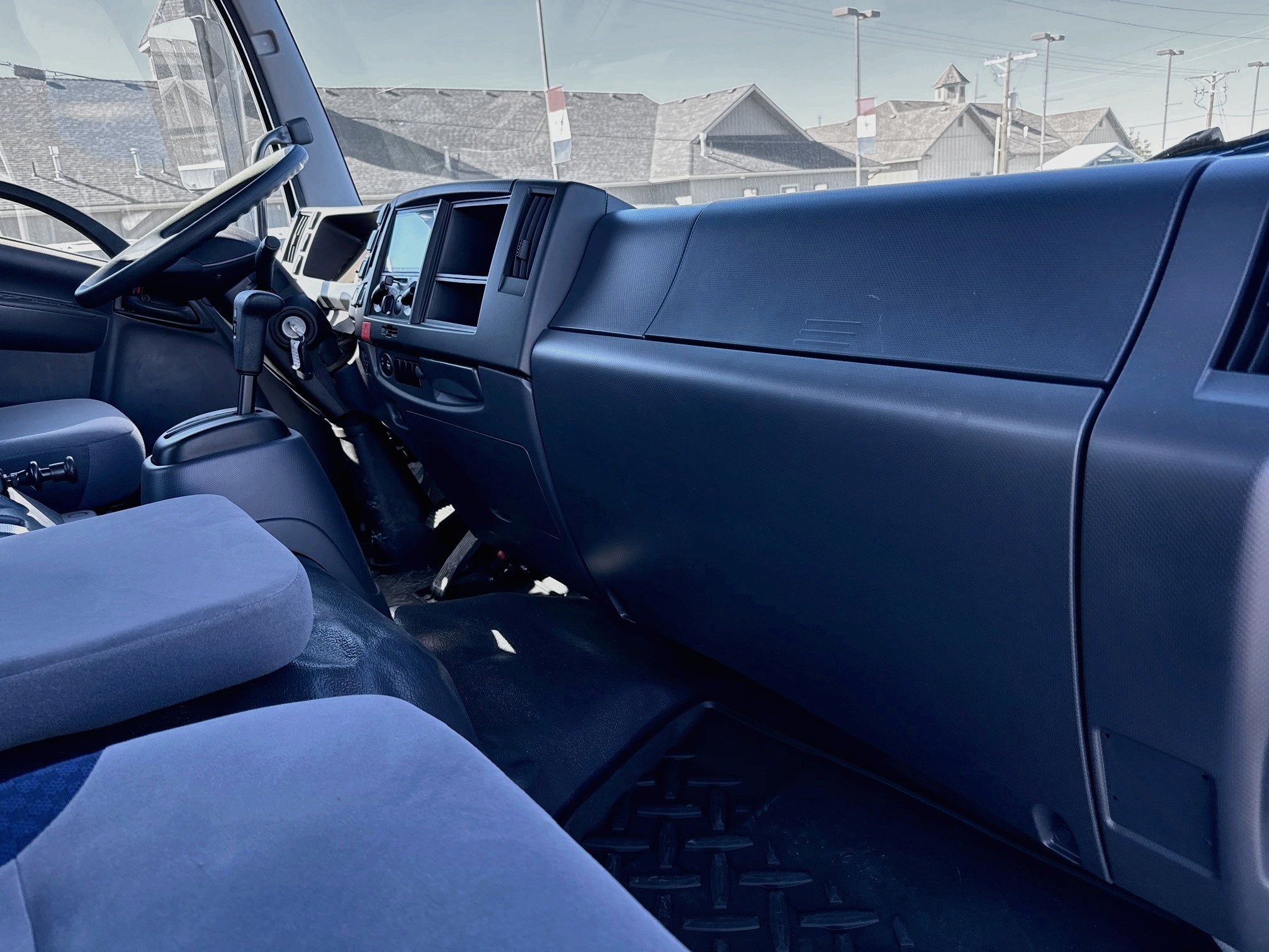 2024 Chevrolet Low Cab Forward 6500 XD MEDIUM ASH GRAY