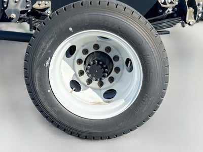 2024 Chevrolet Low Cab Forward 6500 XD MEDIUM ASH GRAY